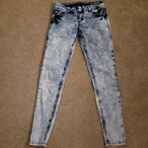 Acid Wash Skinny Jeans
